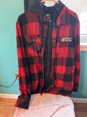FXR Men’s Red & Black Plaid Lightweight Hooded Shirt Jacket